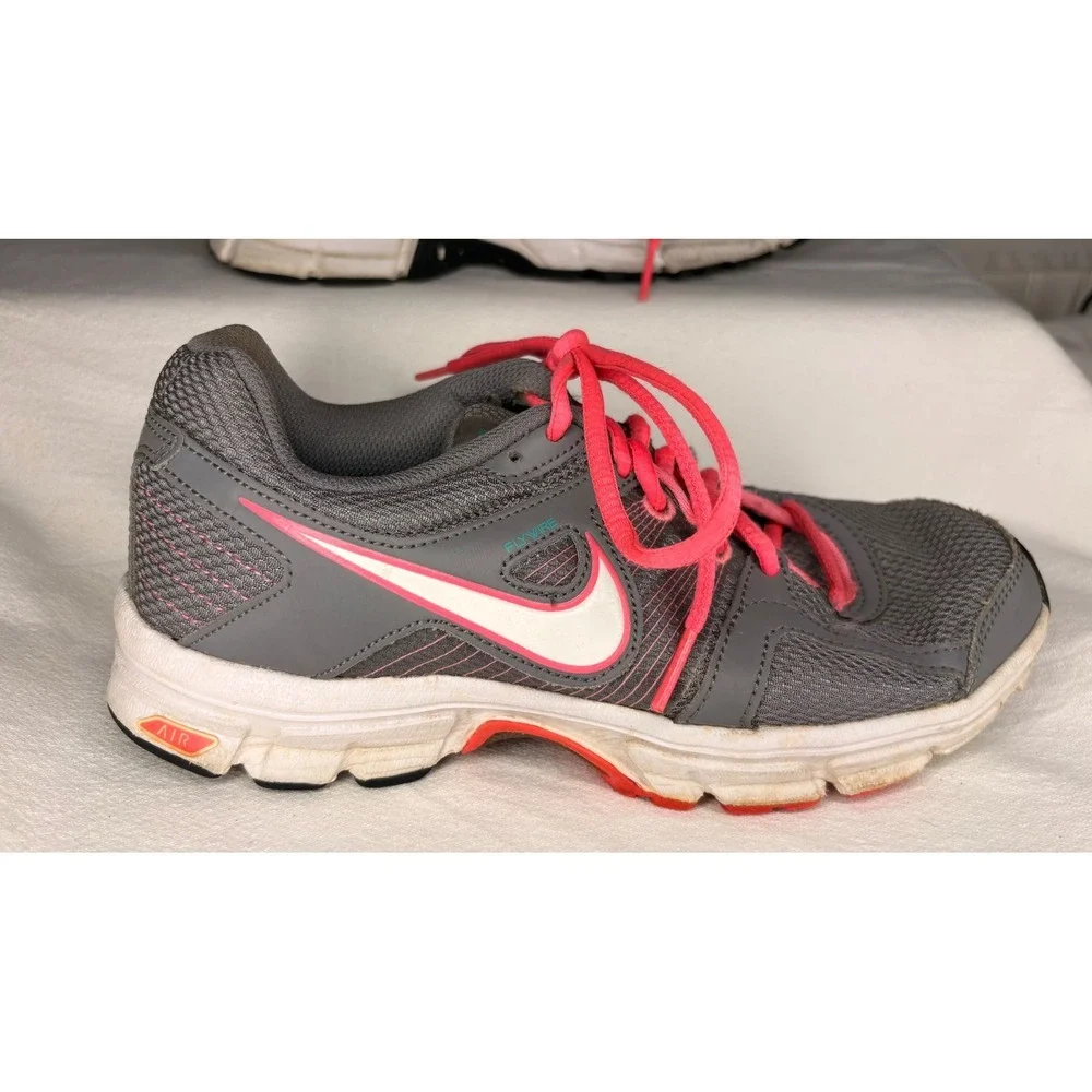 Nike Dart 9 Womens Running Shoes Grey Pink Flywire Sneakers 537603-006 Size 6.5